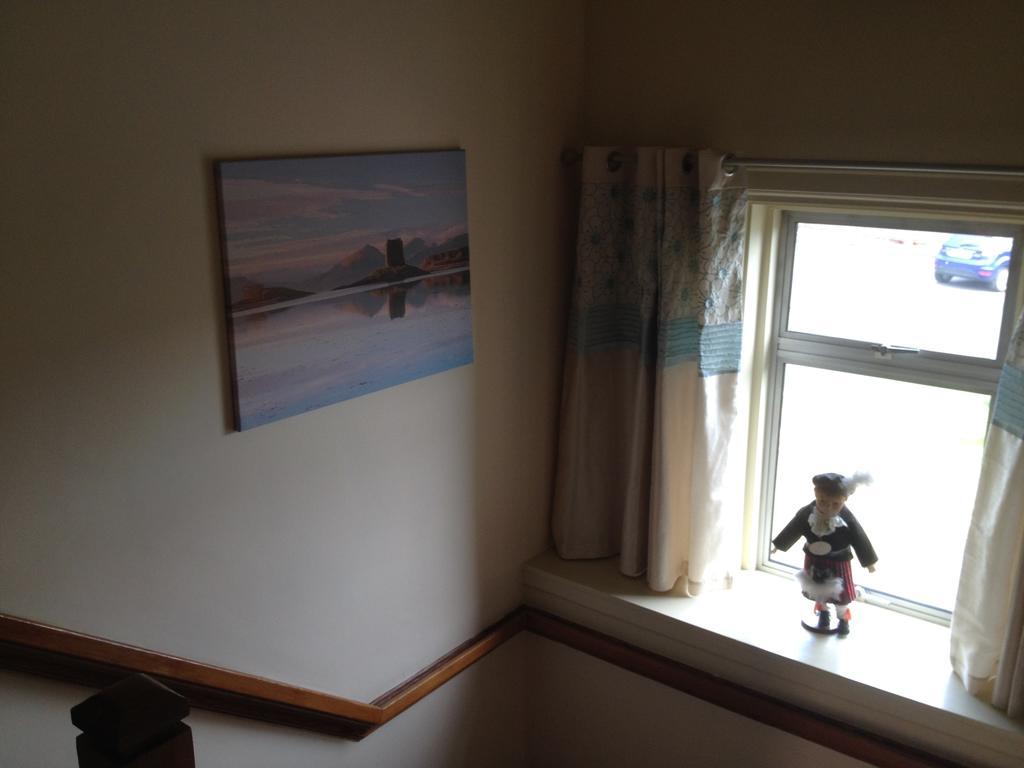 Whitehouse Guest House สเตอร์ลิง ภายนอก รูปภาพ
