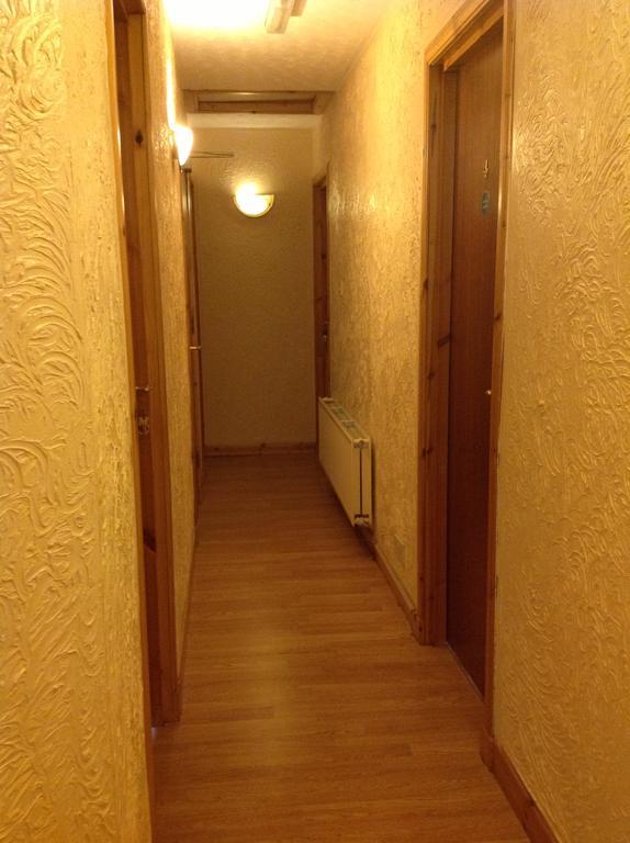 Whitehouse Guest House สเตอร์ลิง ภายนอก รูปภาพ